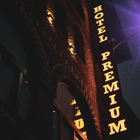 Hotel Premium Pristina Exteriör bild