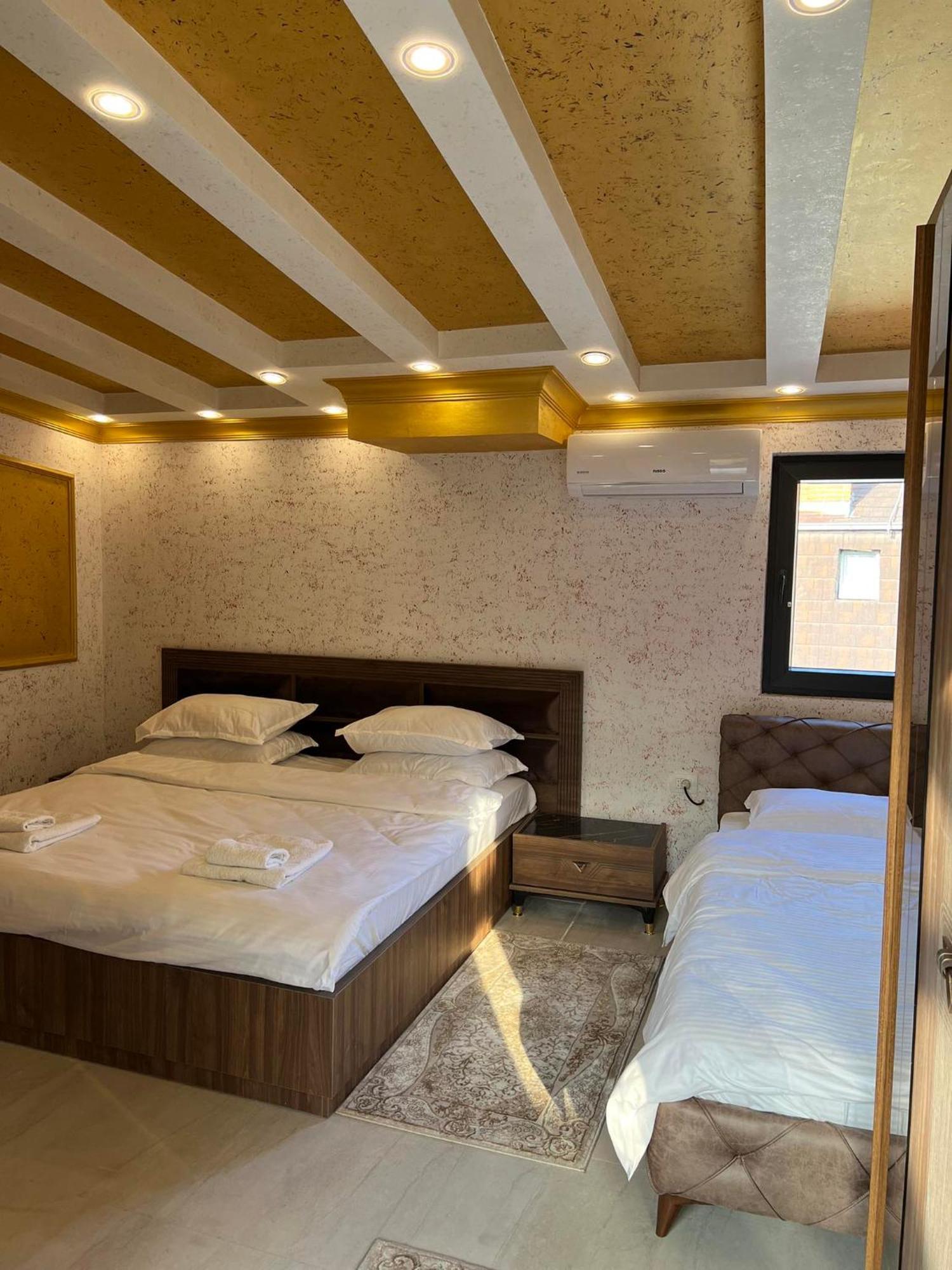 Hotel Premium Pristina Exteriör bild