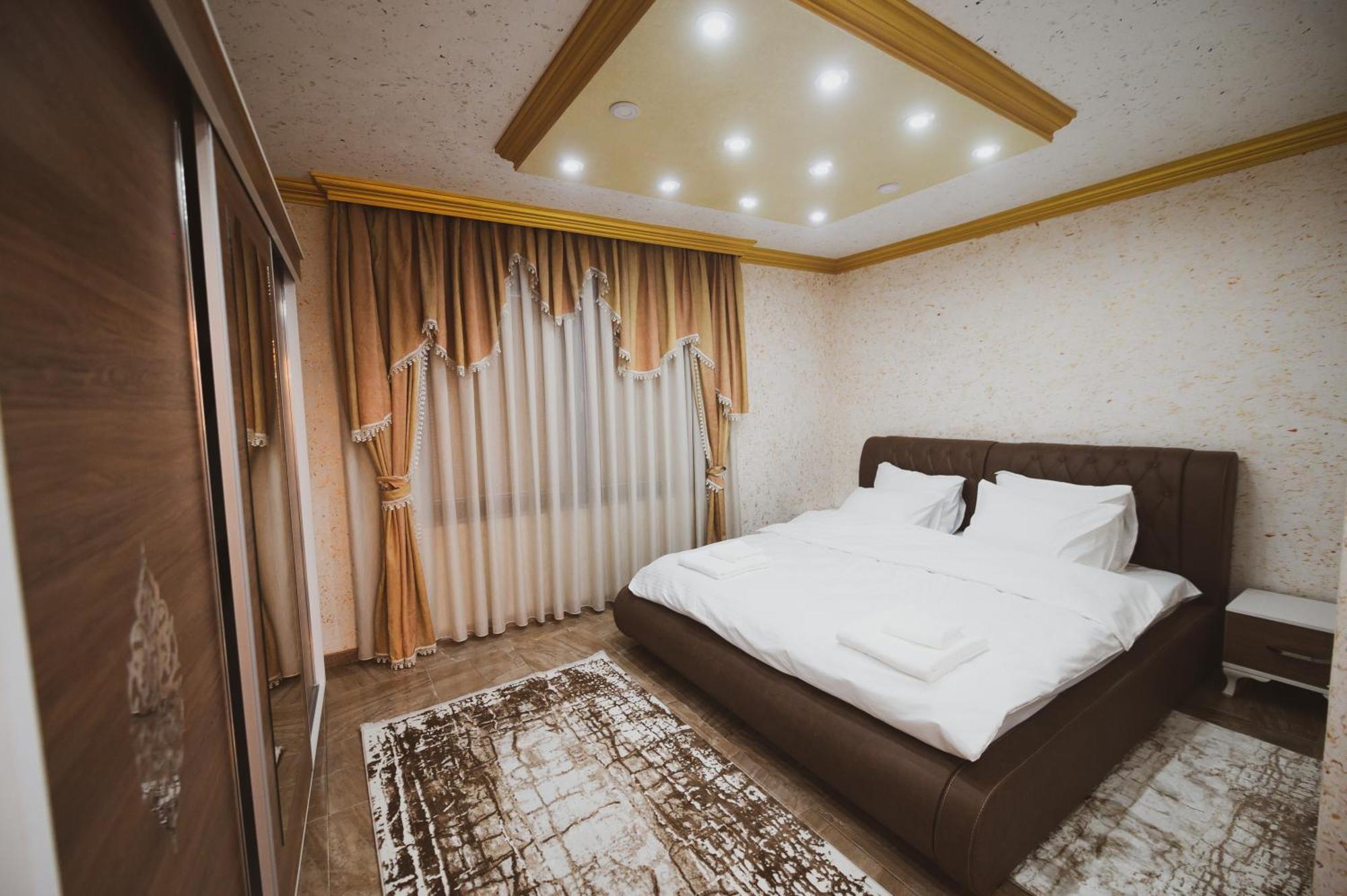 Hotel Premium Pristina Exteriör bild
